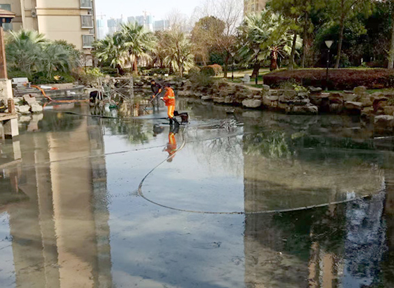 双柏景观池淤泥清理